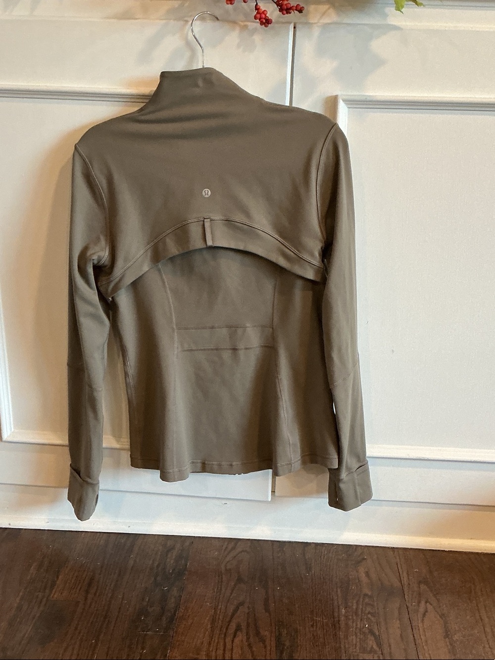 lululemon athletica define nomad jacket like new size 10 - Picture 3 of 4